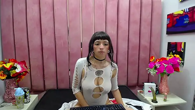 Samantha Smiith online show from 12.13.24