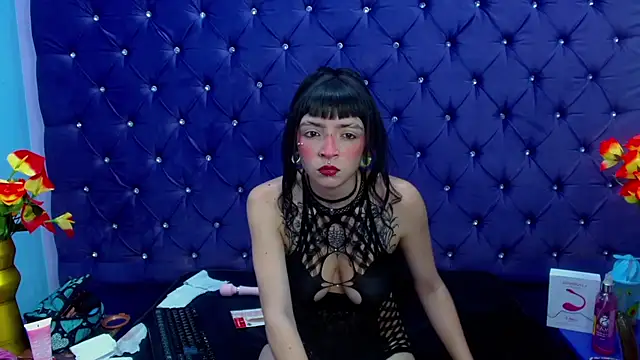 Samantha Smiith online show from 02.28.25