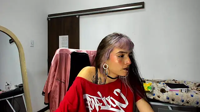 Samantha Smiith online show from 04.17.26