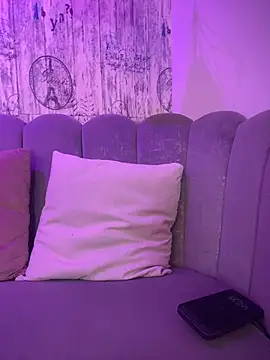 AbyThompson online show from 03.18.26