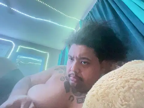 Snapshot of chubbydominican chatting on 02.14.25 chubbydominican online show from 02.14.25