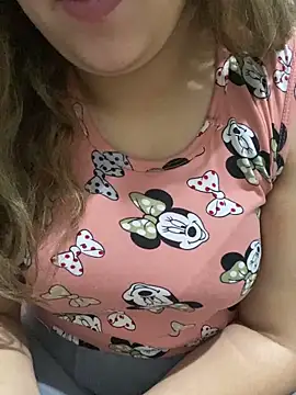 yassminsexy22 online show from 02.04.26