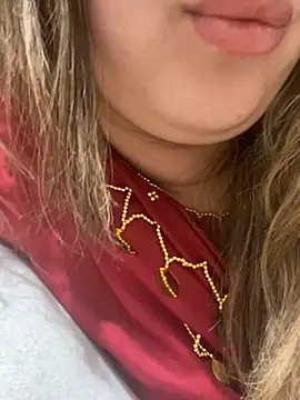 yassminsexy22 online show from 05.20.26