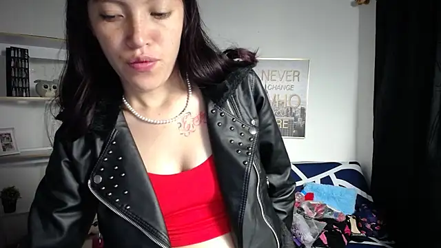 Sian  1 online show from 12.17.24