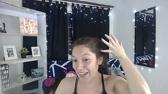 Sian  1 online show from 02.28.25