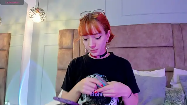 Snapshot of sweeet_peach chatting on 03.09.25 sweeet peach online show from 03.09.25