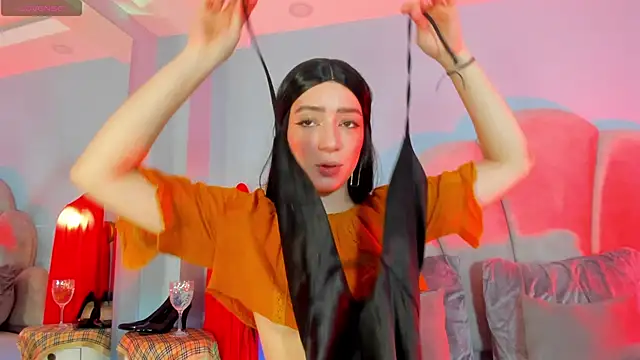 Snapshot of sweeet_peach chatting on 10.20.25 sweeet peach online show from 10.20.25