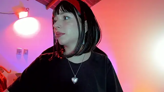 sweeet peach online show from 04.30.26