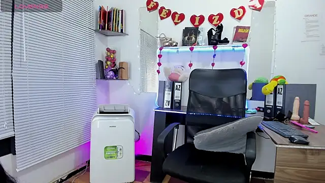 MIAUTENA online show from 02.27.25