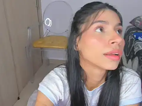 Snapshot of _violetadulce chatting on 01.17.25 violetadulce online show from 01.17.25