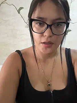 Snapshot of Karla-sexy01 chatting on 12.30.24 Karla-sexy01 online show from 12.30.24
