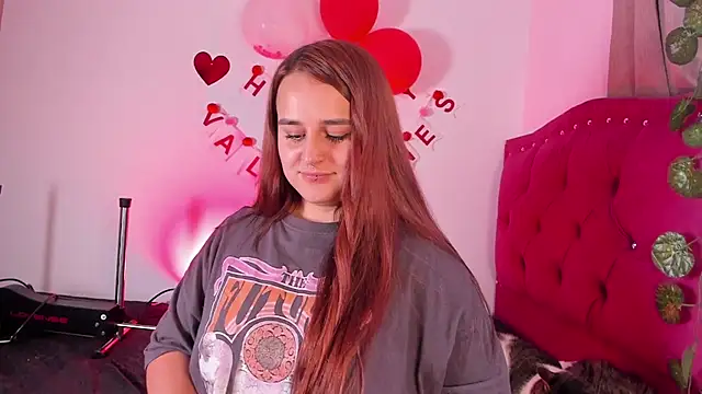 Snapshot of evy_orange1 chatting on 02.12.25 evy orange1 online show from 02.12.25