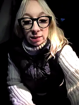 Snapshot of Giuliana_baby chatting on 02.18.25 Giuliana baby online show from 02.18.25