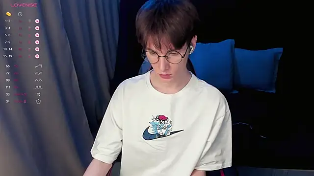 Snapshot of Unholy_Halo chatting on 01.26.25 Unholy Halo online show from 01.26.25