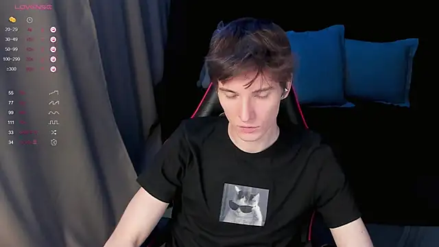 Snapshot of Unholy_Halo chatting on 01.28.25 Unholy Halo online show from 01.28.25