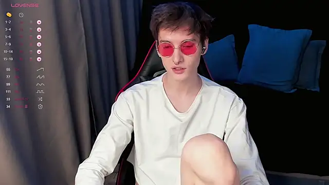 Snapshot of Unholy_Halo chatting on 01.31.25 Unholy Halo online show from 01.31.25