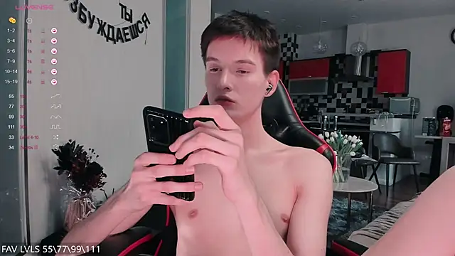 Snapshot of Unholy_Halo chatting on 03.20.25 Unholy Halo online show from 03.20.25