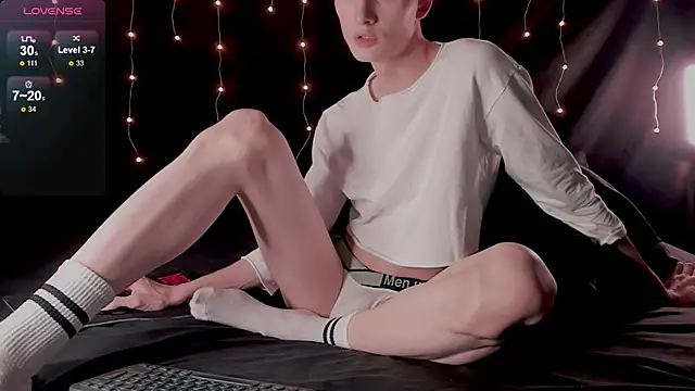 Snapshot of Unholy_Halo chatting on 09.18.25 Unholy Halo online show from 09.18.25