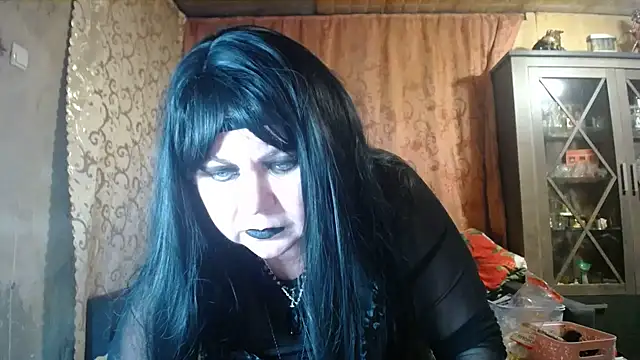 EllieLovee online show from 12.30.24