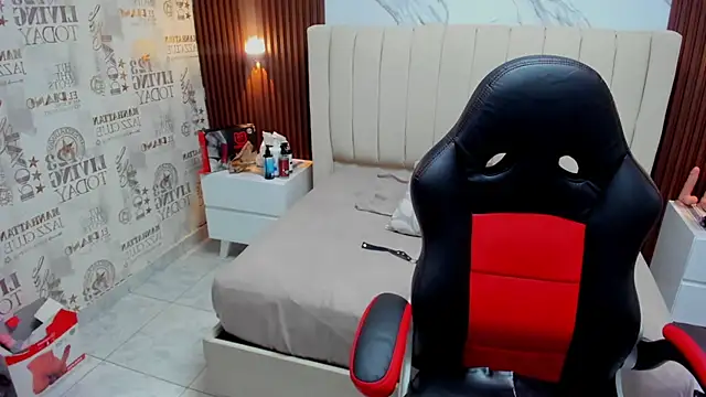 CAMILAGRAY online show from 02.10.26