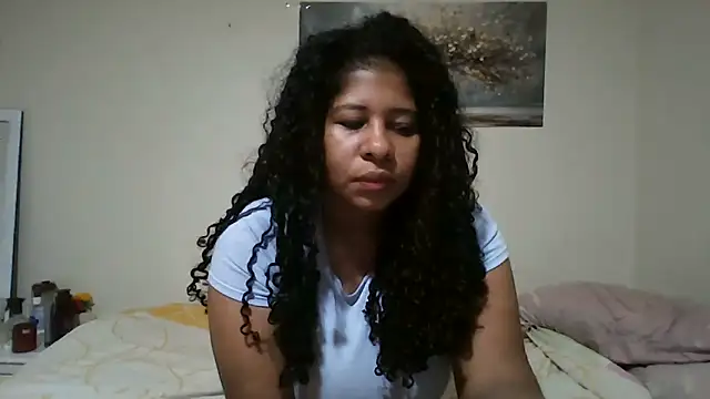 Snapshot of Ivon-09 chatting on 06.16.26 Ivon-09 online show from 06.16.26