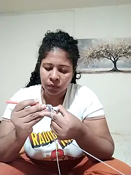 Snapshot of Ivon-09 chatting on 06.18.26 Ivon-09 online show from 06.18.26