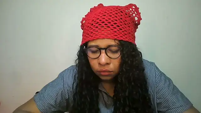 Snapshot of Ivon-09 chatting on 06.19.26 Ivon-09 online show from 06.19.26