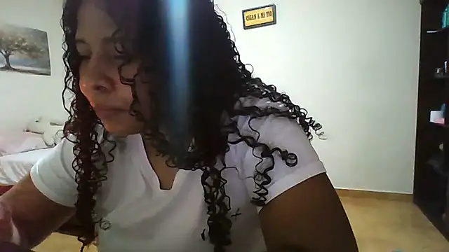 Snapshot of Ivon-09 chatting on 07.09.26 Ivon-09 online show from 07.09.26