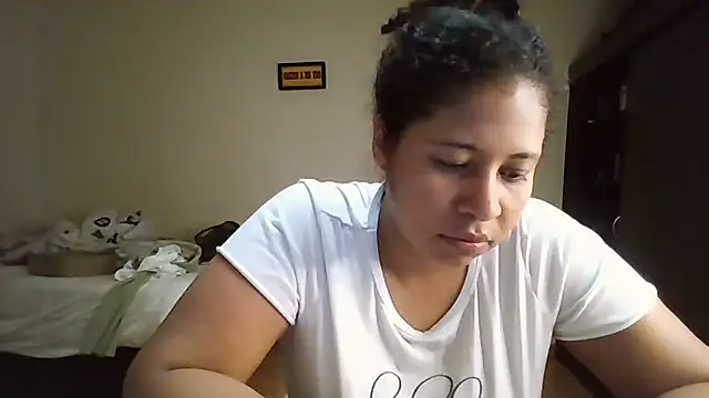 Snapshot of Ivon-09 chatting on 07.14.26 Ivon-09 online show from 07.14.26