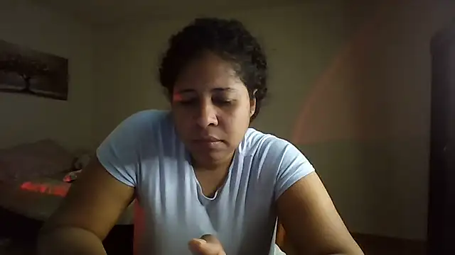 Snapshot of Ivon-09 chatting on 07.18.26 Ivon-09 online show from 07.18.26