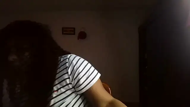 Snapshot of Ivon-09 chatting on 07.29.26 Ivon-09 online show from 07.29.26
