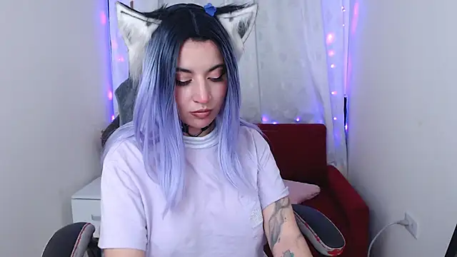 Snapshot of yumin3ko chatting on 09.19.25 yumin3ko online show from 09.19.25