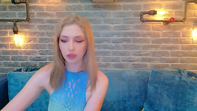 LisaCaprice online show from 06.23.26