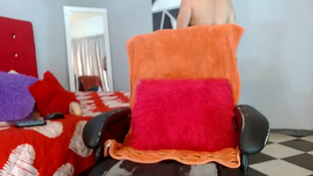 Snapshot of kattysex74 chatting on 01.21.25 kattysex74 online show from 01.21.25