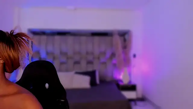 ChaynnaCooper online show from 02.28.26