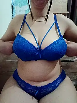 Snapshot of Arabic-Rose chatting on 02.02.25 Arabic-Rose online show from 02.02.25