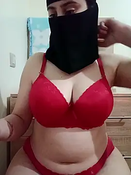 Snapshot of Arabic-Rose chatting on 02.25.25 Arabic-Rose online show from 02.25.25