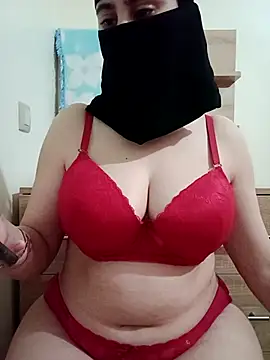 Snapshot of Arabic-Rose chatting on 02.26.25 Arabic-Rose online show from 02.26.25