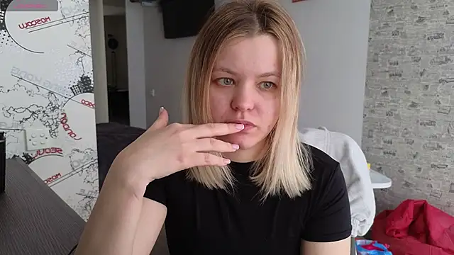 Milana15 online show from 03.13.25