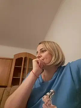 Malichkaanna30 online show from 12.28.24