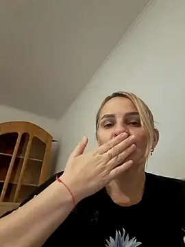 Malichkaanna30 online show from 02.14.25