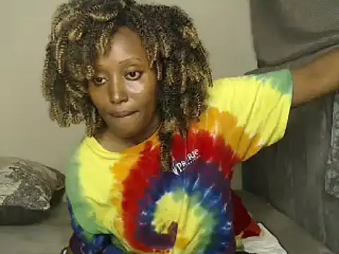Snapshot of Ebonymercy chatting on 01.25.25 Ebonymercy online show from 01.25.25