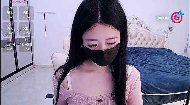 Snapshot of CN-xiaofei chatting on 02.04.25 CN-xiaofei online show from 02.04.25