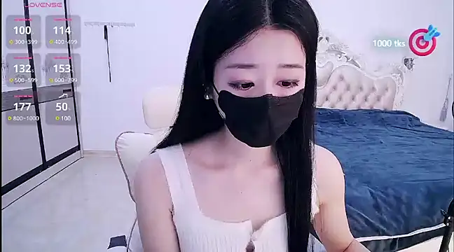 Snapshot of CN-xiaofei chatting on 02.15.25 CN-xiaofei online show from 02.15.25