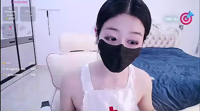 Snapshot of CN-xiaofei chatting on 02.17.25 CN-xiaofei online show from 02.17.25