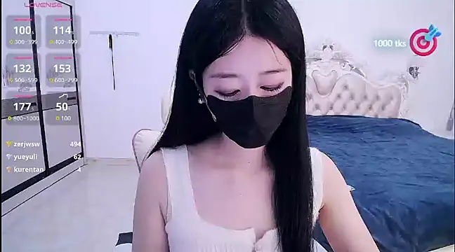 Snapshot of CN-xiaofei chatting on 02.20.25 CN-xiaofei online show from 02.20.25