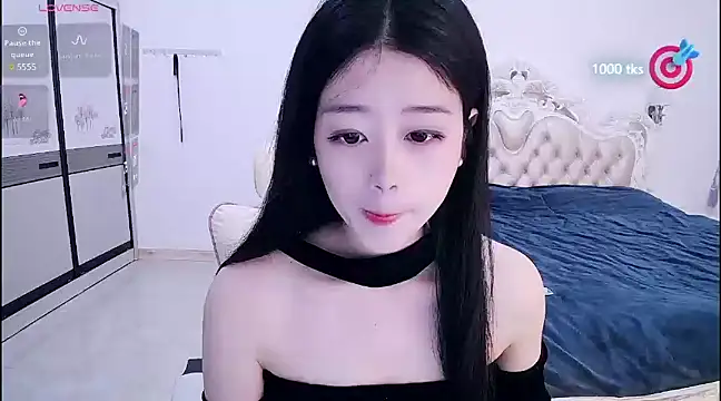 Snapshot of CN-xiaofei chatting on 02.23.25 CN-xiaofei online show from 02.23.25