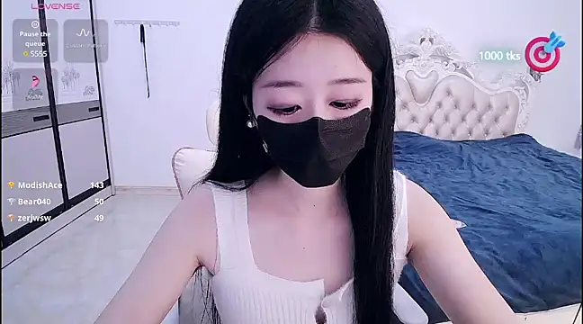 Snapshot of CN-xiaofei chatting on 02.26.25 CN-xiaofei online show from 02.26.25
