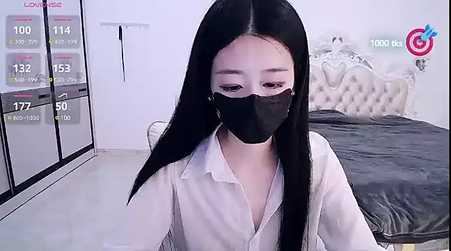 Snapshot of CN-xiaofei chatting on 03.01.25 CN-xiaofei online show from 03.01.25