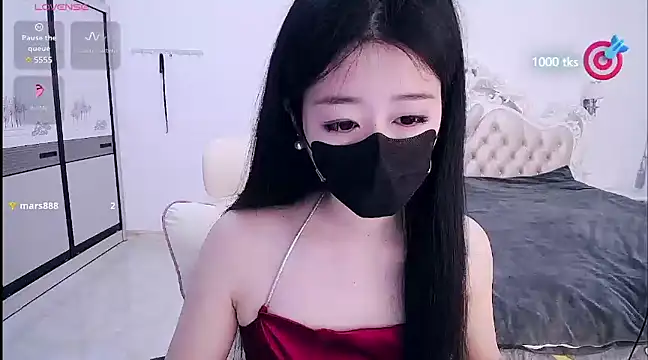 Snapshot of CN-xiaofei chatting on 03.04.25 CN-xiaofei online show from 03.04.25